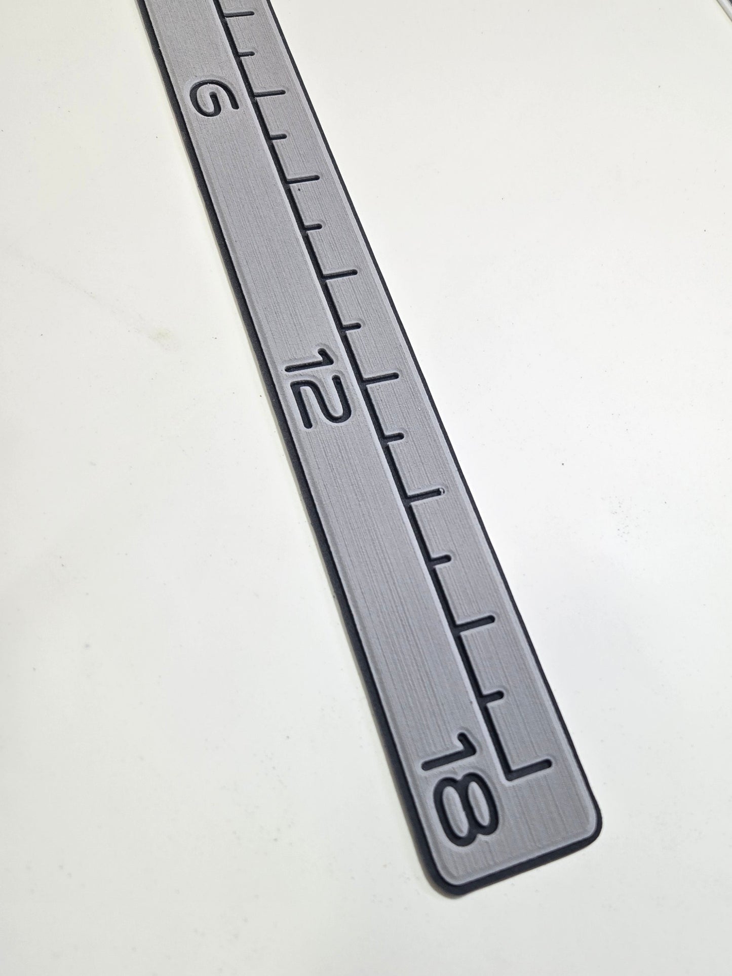 Fish ruler 18 inch